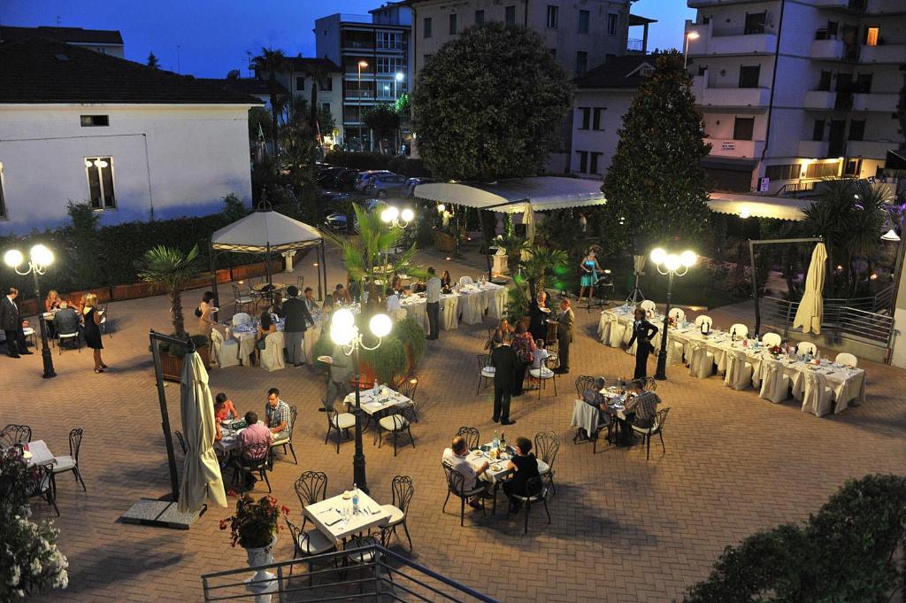 Hotel President Montecatini Terme Extérieur photo